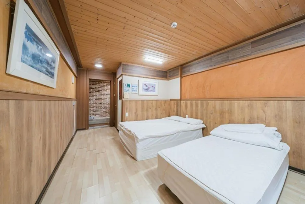 Guest house Jeju Joy Hill Pension